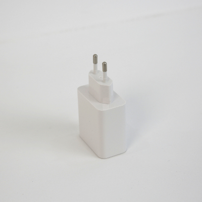 多規(guī)電源適配器塑膠外殼 多規(guī)電源適配器塑膠外殼